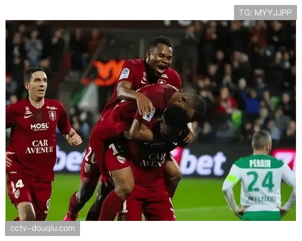 朗斯客场击败梅斯收获四连胜 紧追联赛前列 朗斯客场击败梅斯收获四连胜 紧追联赛前列