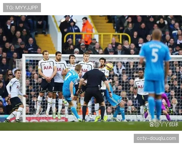 热刺0-2桑德兰，黑马客场延续不败纪录